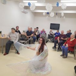 Svetelné tanečné vystúpenie - 20251208_101607_zmensena