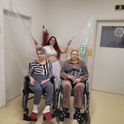 Svetelné tanečné vystúpenie - 20251208_101641_zmensena